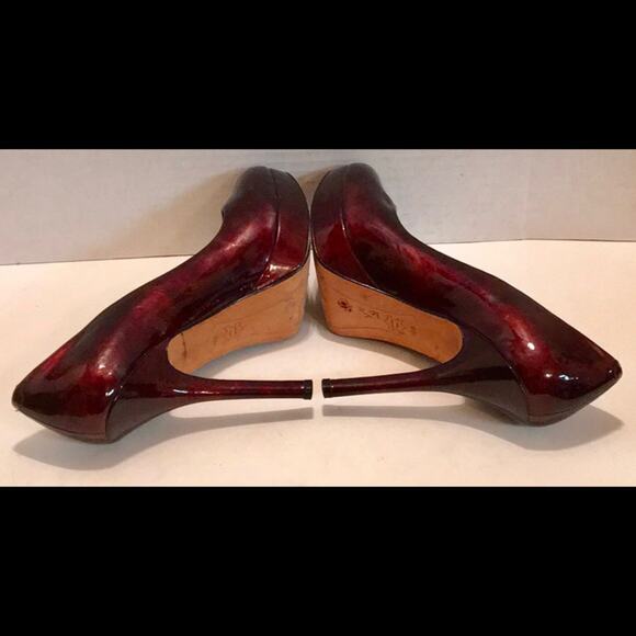 JOAN & DAVID BURGUNDY PATENT Platform Heel 7.5M - Picture 2 of 8